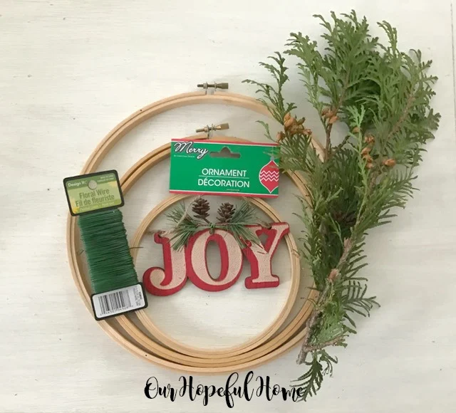 DIY Embroidery Hoop Christmas Wreath materials tutorial