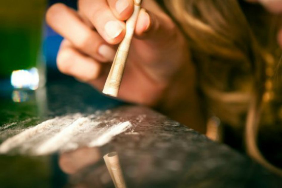 riesgos de adolescentes en consumo de drogas