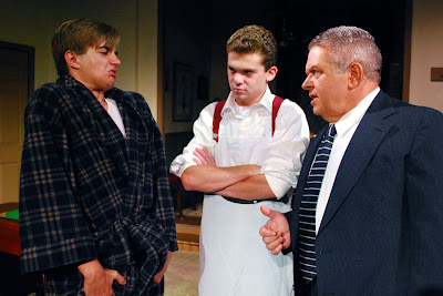 Review: GROUP rep Knocks LOST IN YONKERS Out of the Park  Image