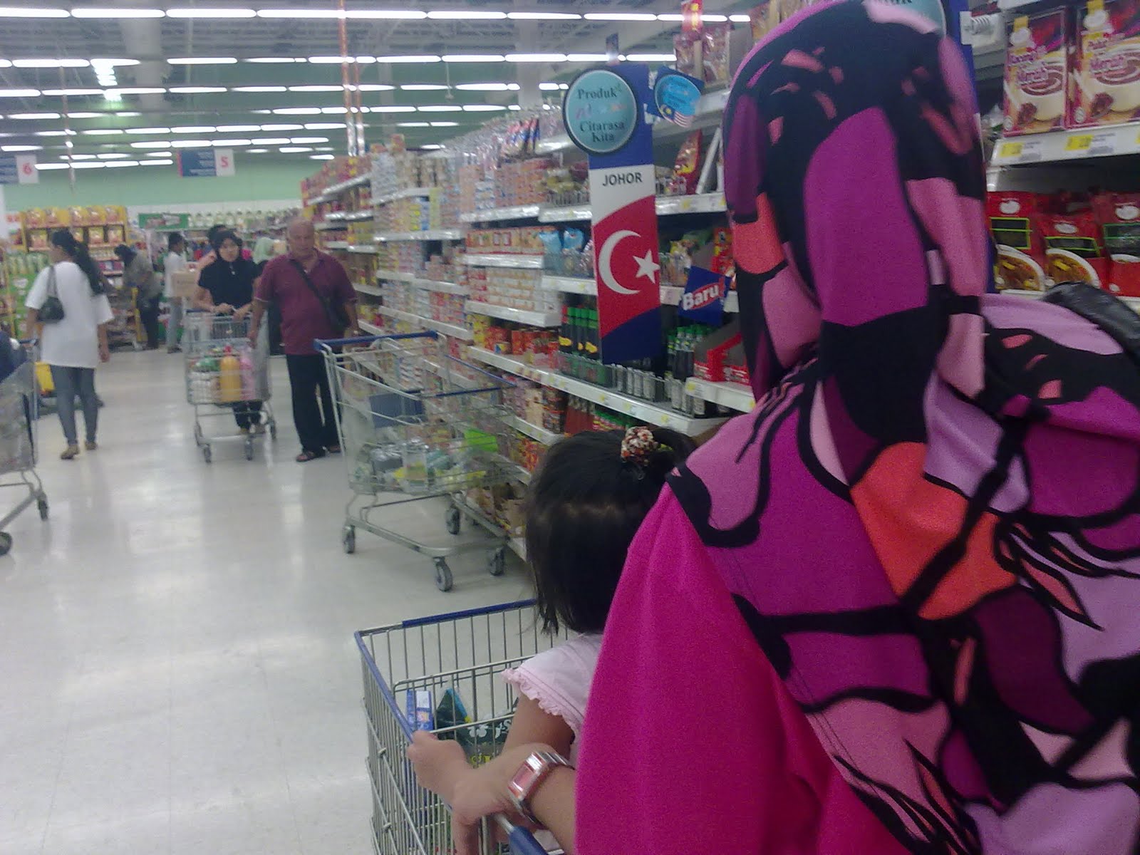 IrdinaZareef Tesco Klang, Bukit Tinggi