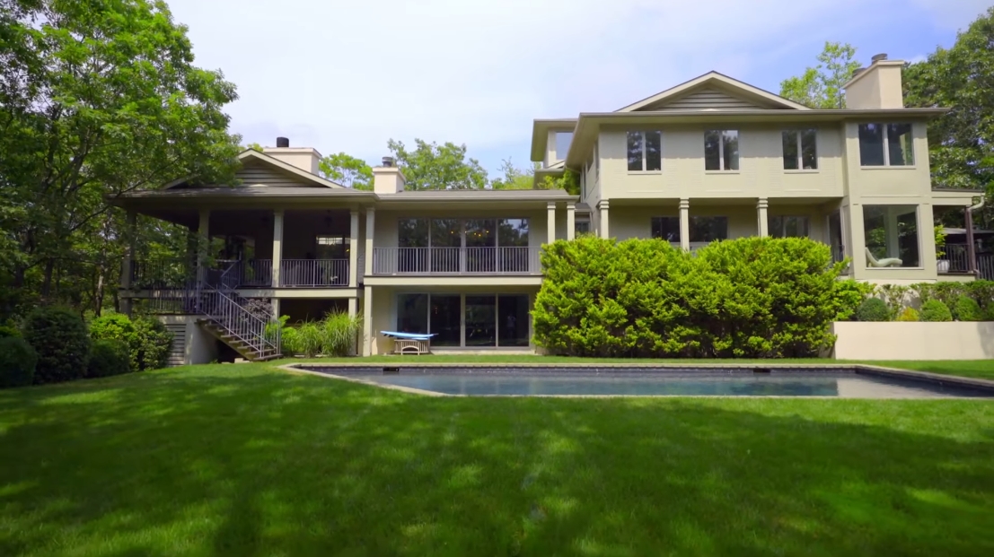 36 Interior Design Photos vs. 194 Middle Line Hwy, Southampton, NY Luxury Home Tour