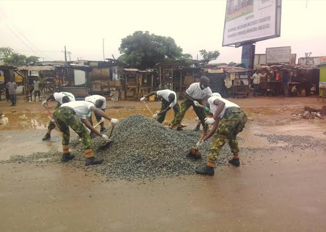 Armed Forces Day: Soldiers embark on environmental sanitation Armed Forces Day: Soldiers embark on environmental sanitation