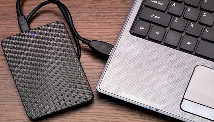 External hard drive kaise buy kare - basic tips External hard drive kaise buy kare - basic tips