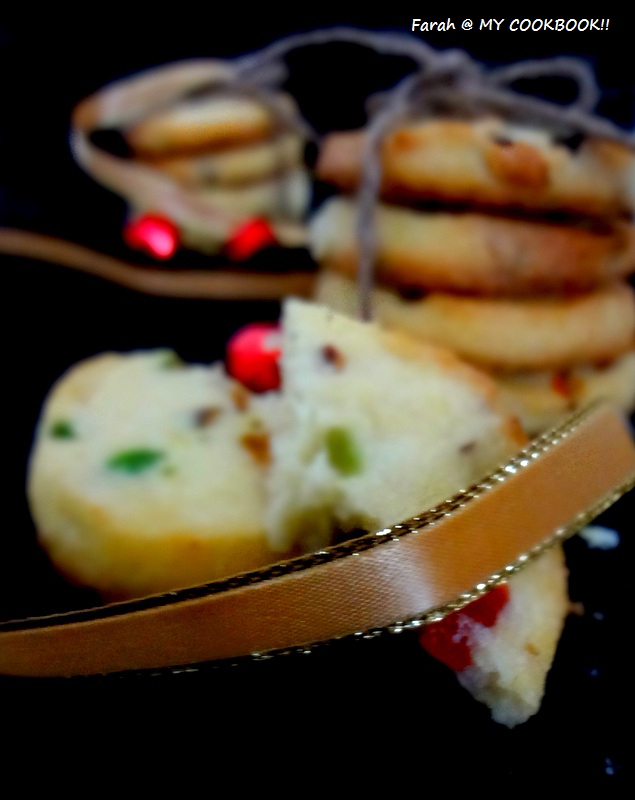 FARAH'S COOKBOOK FRUIT AND NUT CHRISTMAS COOKIES