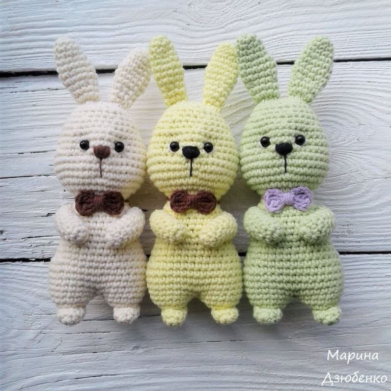 Easter bunny amigurumi