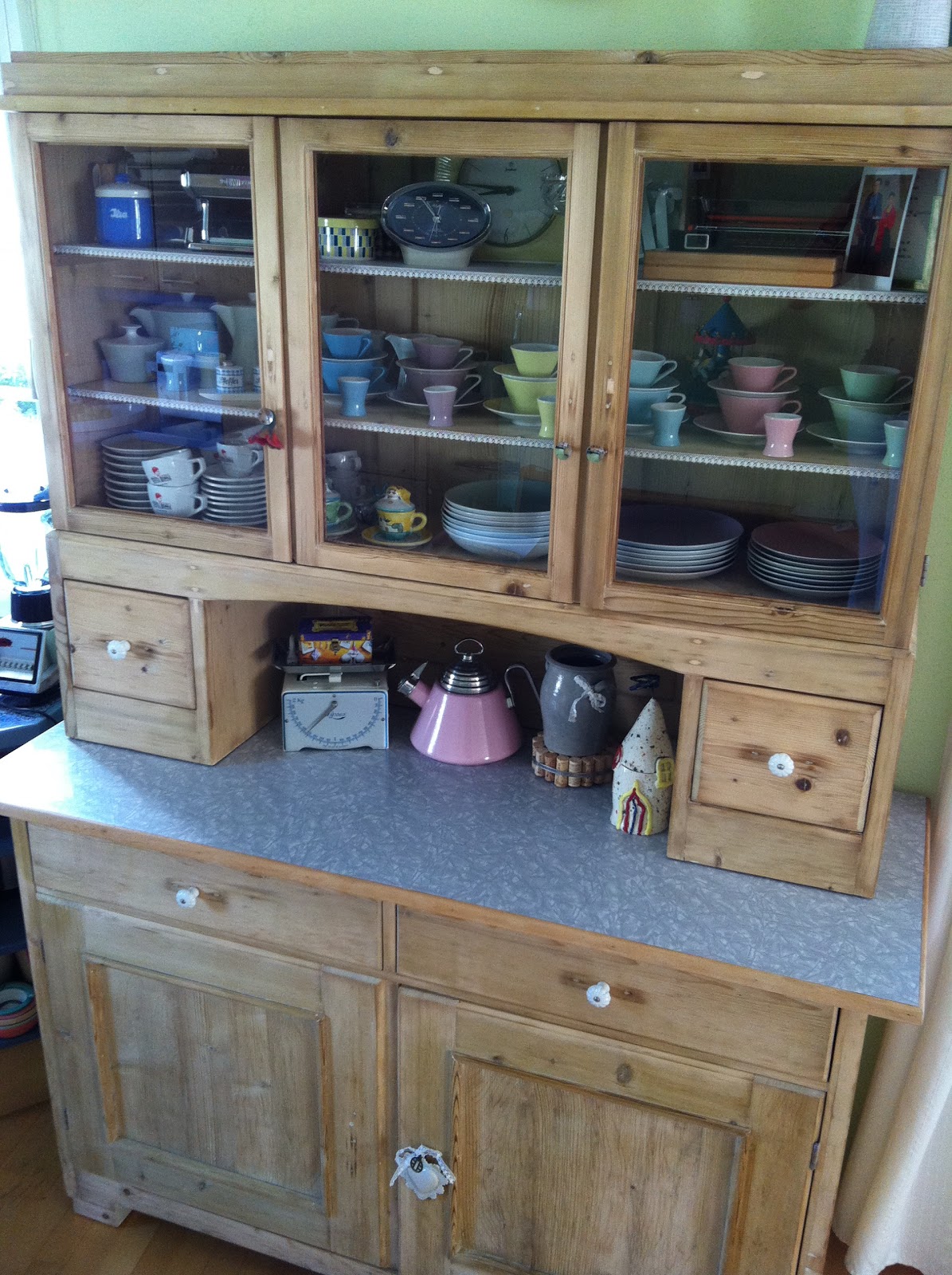 chrisTaschl Kredenz Teil 2