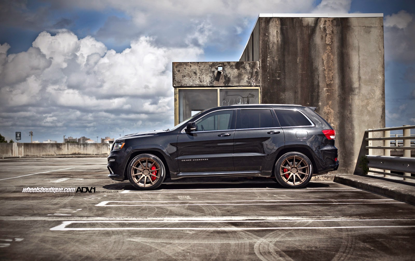 Jeep srt8 Vossen Wheels