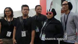 Lirik Lagu Bagaikan Langit Disore Hari Versi Reggae - Nuring