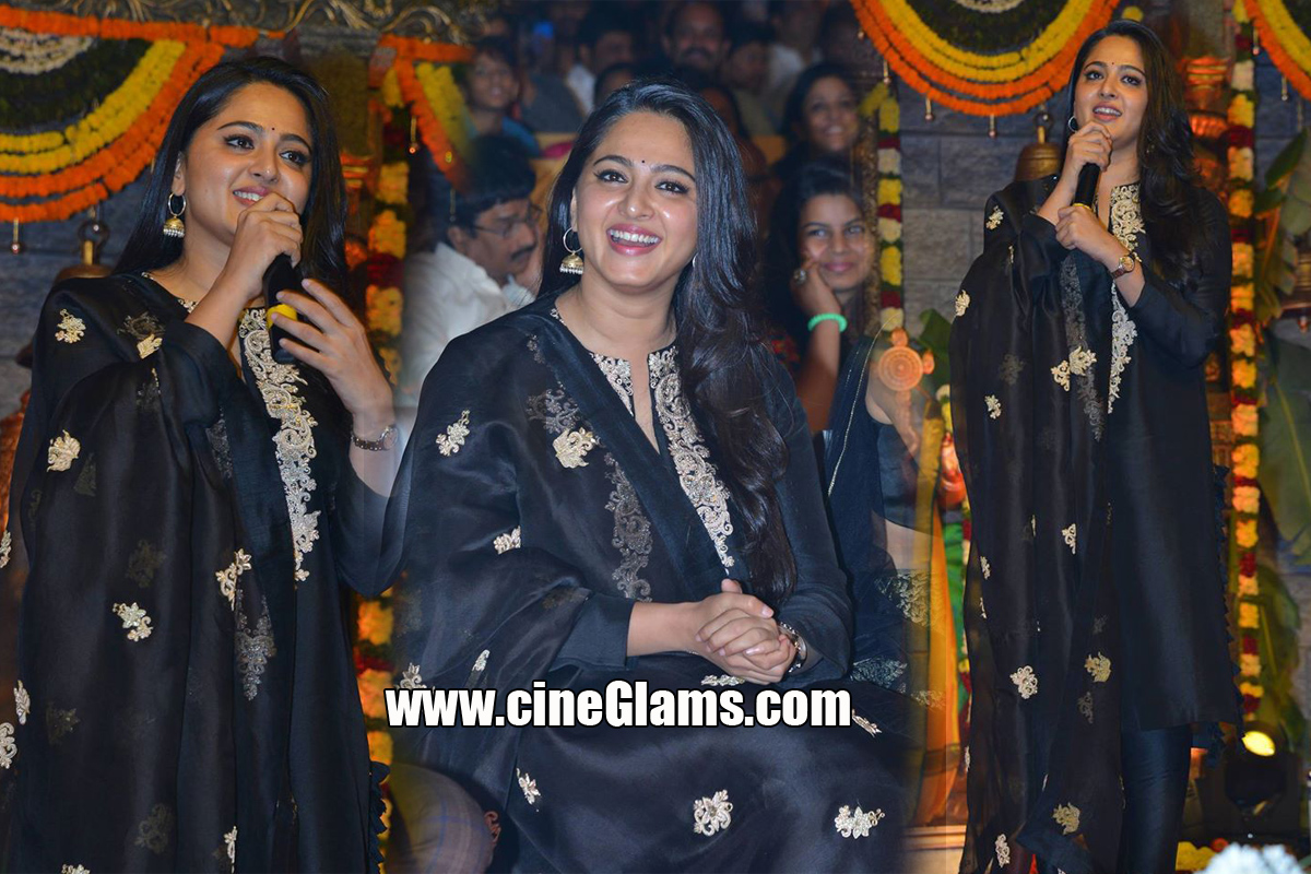Anushka Shetty Beautiful Gorgeous stills In Black Dress Anushka Shetty Beautiful Gorgeous stills In Black Dress