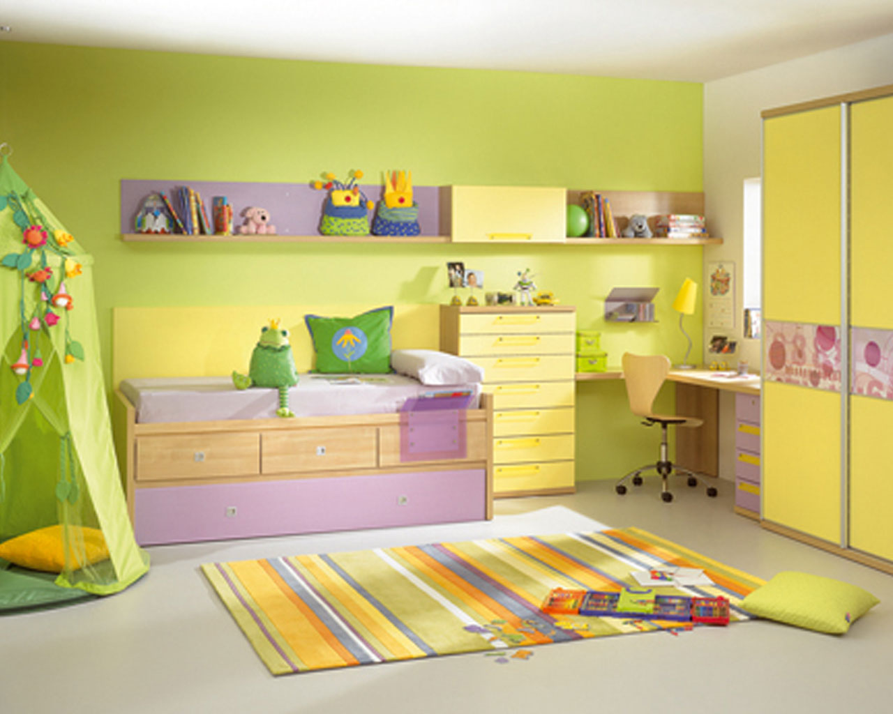 Home Priority Vibrant Yellow Bedroom Ideas For Fun And Cheerful People Email Thisblogthis