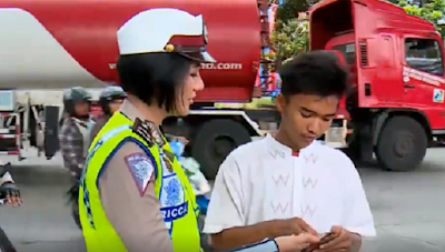 Bripda Ricca Polwan Cantik Bikin Klepek Klepek Foto Bareng Bripda Ricca Polwan Cantik Bikin Klepek Klepek Foto Bareng