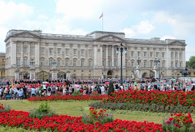 Buckingham Palace 25 July 2014 at changing of the guard