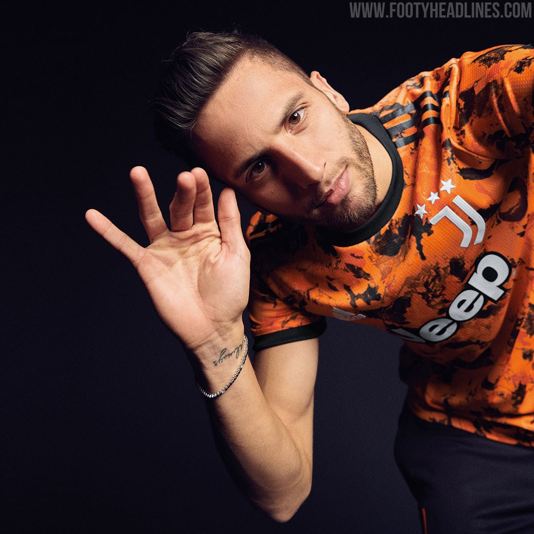 Juventus 20-21 Third Kit Released - Footy Headlines