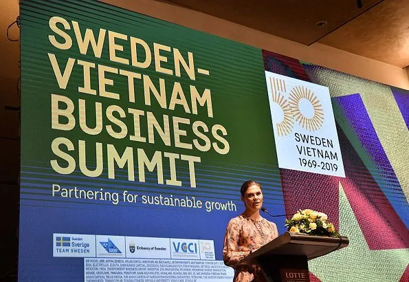 Crown Princess Victoria wore H&M print silk dress H&M Conscious Exclusive at Sweden-Vietnam Business Summit 