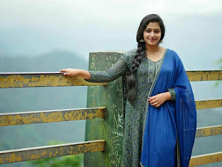 Anu Sithara Cute HD Images And Beautiful Wallpapers Navel Queens Anu Sithara Cute HD Images And Beautiful Wallpapers Navel Queens