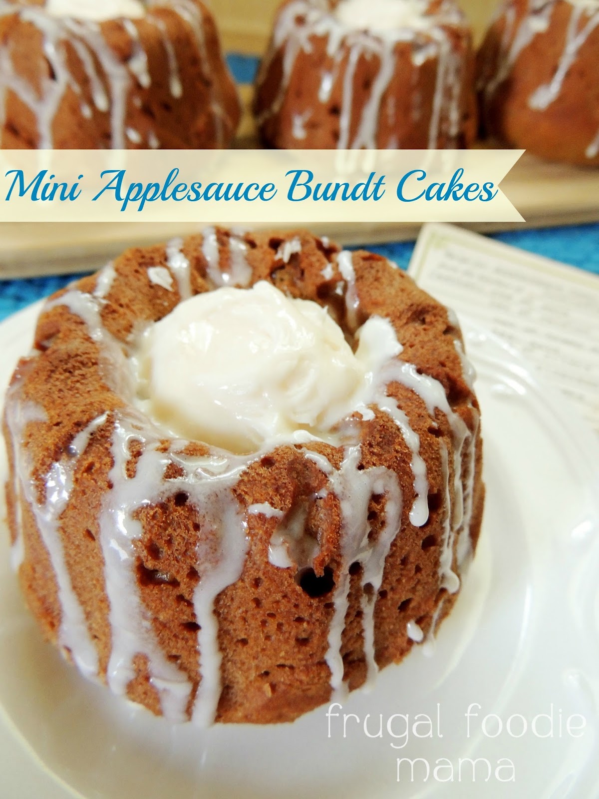 Frugal Foodie Mama: Mini Applesauce Bundt Cakes