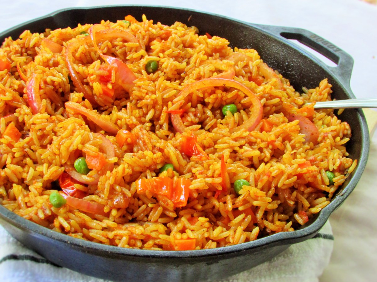 write an expository essay on how to make jollof rice