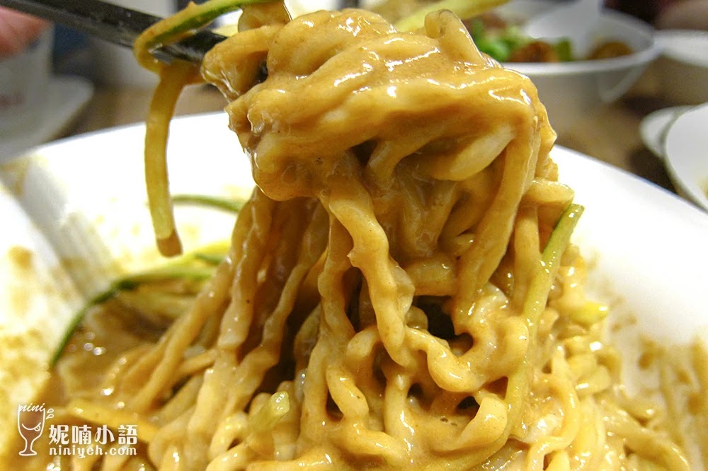 【台北東區】麻膳堂MAZENDO光復店。麻醬配麻辣的平價麵食館 【台北東區】麻膳堂MAZENDO光復店。麻醬配麻辣的平價麵食館