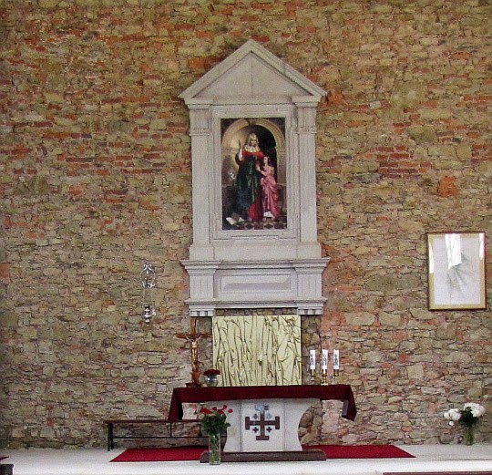 Ołtarz w kaplicy Św. Anny.