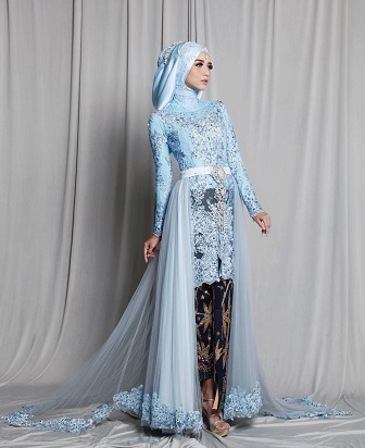Kebaya Model Gaun Pengantin Terbaru Untuk Muslimah Berjilbab