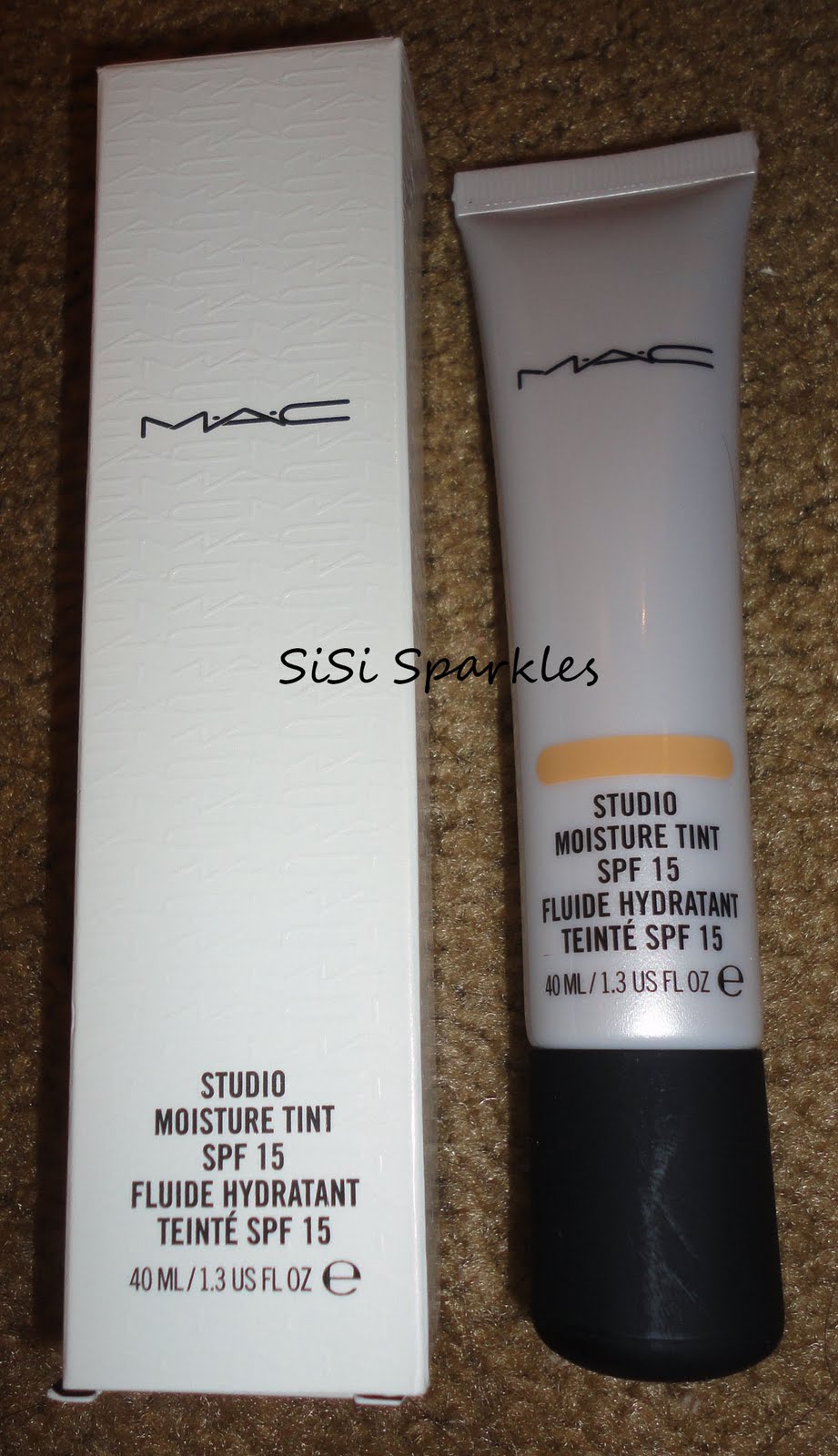 SiSi Sparkles Review MAC Studio Moisture Tint SPF 15 Medium Dark