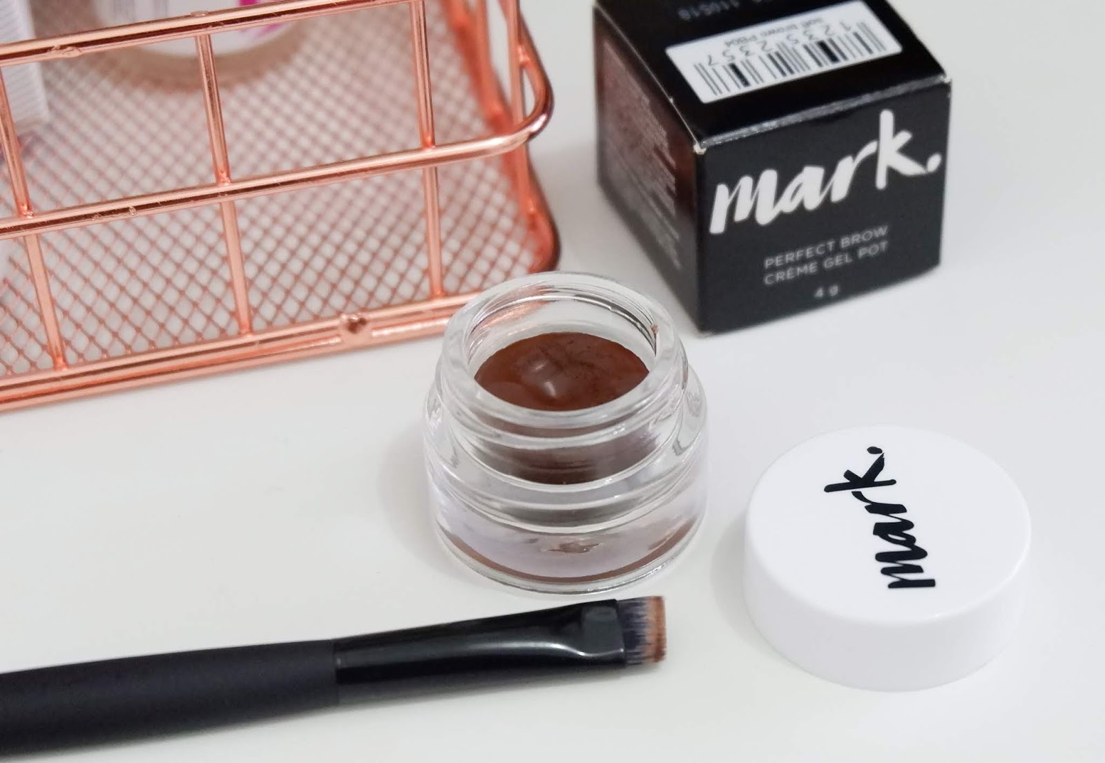 MARK. BY AVON PERFECT CREAM GEL POT REVIEW