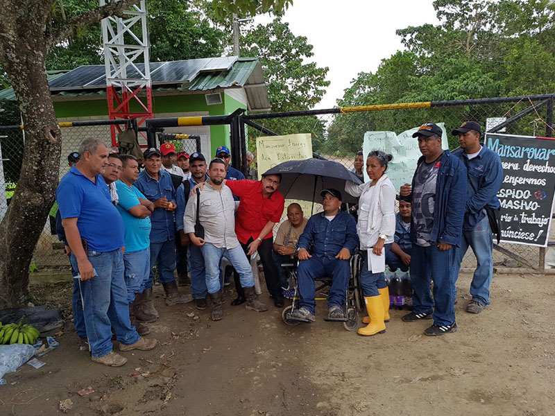 Fuerza pública y Mansarovar arremeten con violencia contra trabajadores enfermos Fuerza pública y Mansarovar arremeten con violencia contra trabajadores enfermos