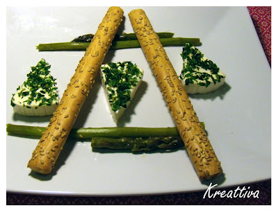 Formaggini aromatizzati con asparagi