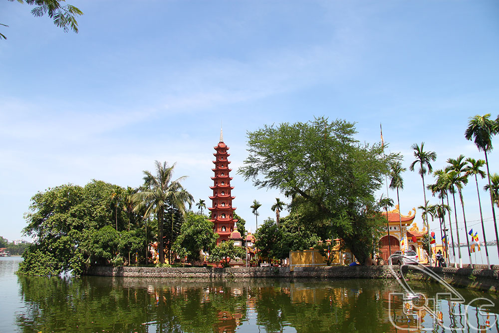 SITES À DÉCOUVRIR AU VIETNAM - Un voyage fascinant entre paysages, culture et aventures inoubliables