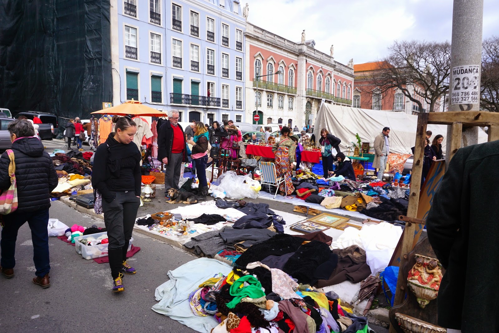 Lisbon flea market Campo de Santa Clara Lisbon flea market Campo de Santa Clara on a Saturday morning