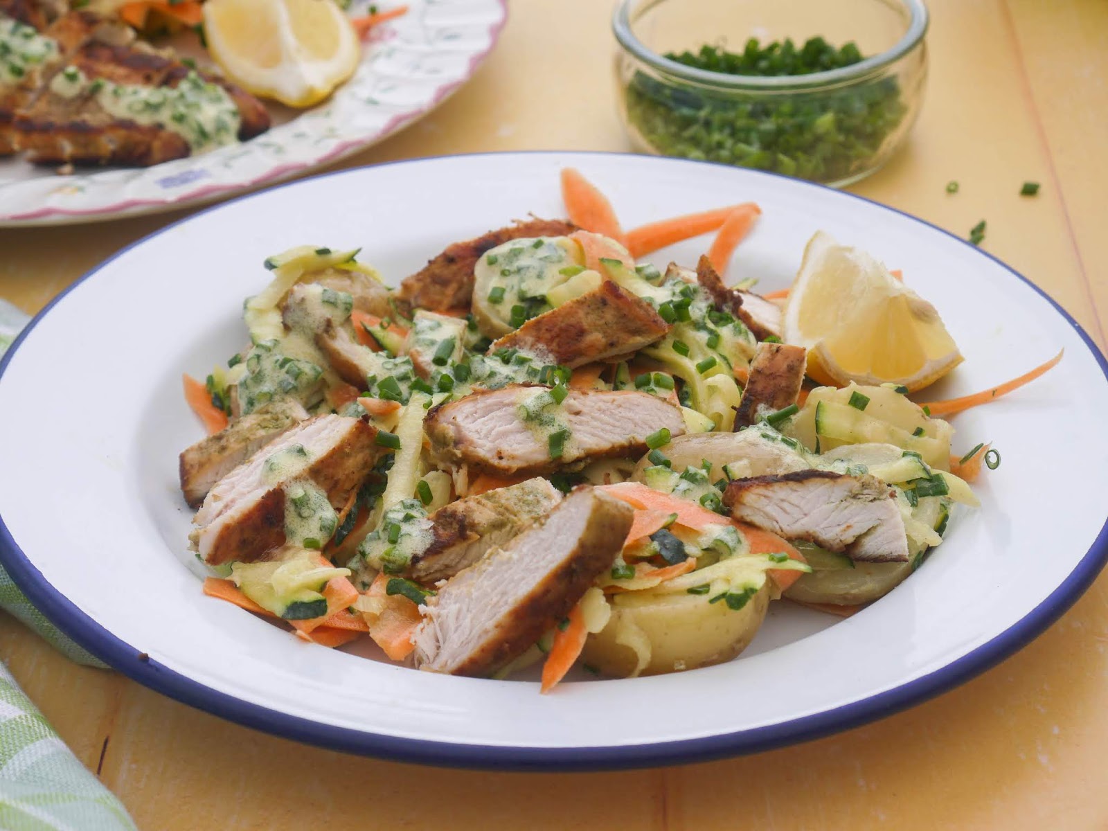 This Muslim Girl Bakes Chicken Chive Potato Salad