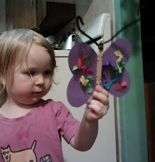 Art Mama Says: I Love Chasing Butterflies – Toddler Art Project