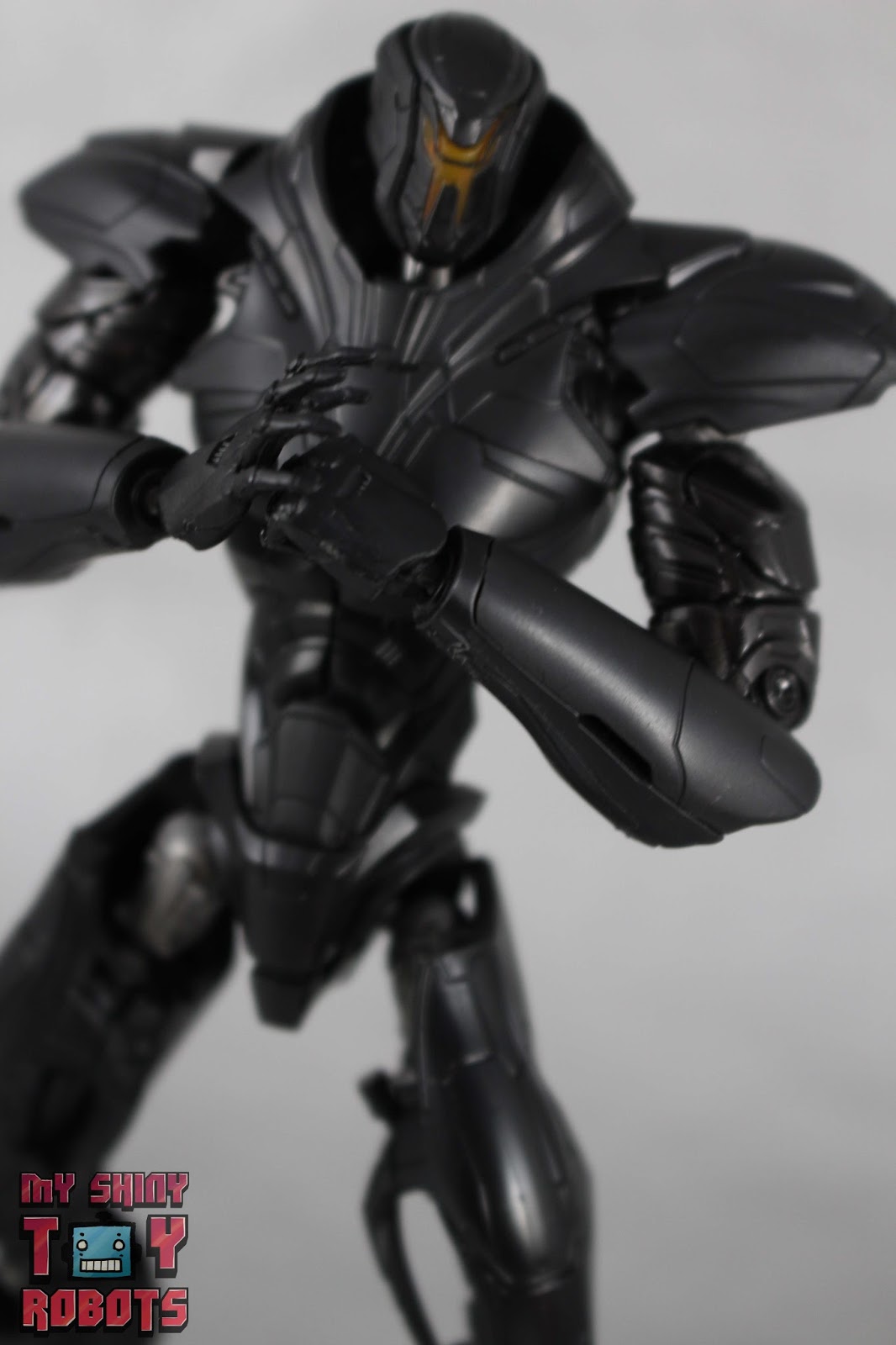 My Shiny Toy Robots: Toybox REVIEW: Robot Damashii Obsidian Fury