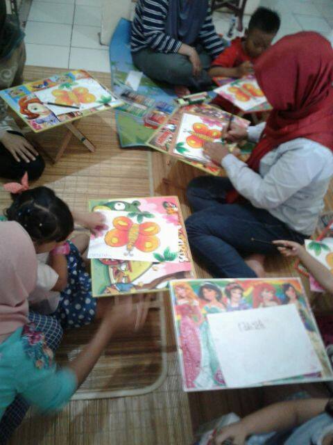 Kelas Mewarnai Dan Menggambar Teknik Mewarnai Gradasi