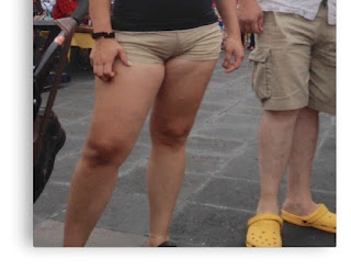 Sexy señora nalgona en shorts pegados Sexy señora nalgona shorts pegados