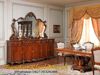 Dresser ukir,bufet ukir klasik mewah,Kabinet Ukir Jepara-Furniture Klasik Mewah Dresser ukir,bufet ukir klasik mewah,Kabinet Ukir Jepara-Furniture Klasik Mewah
