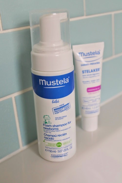 Sugar & Rhubarb Review Mustela cradle cap