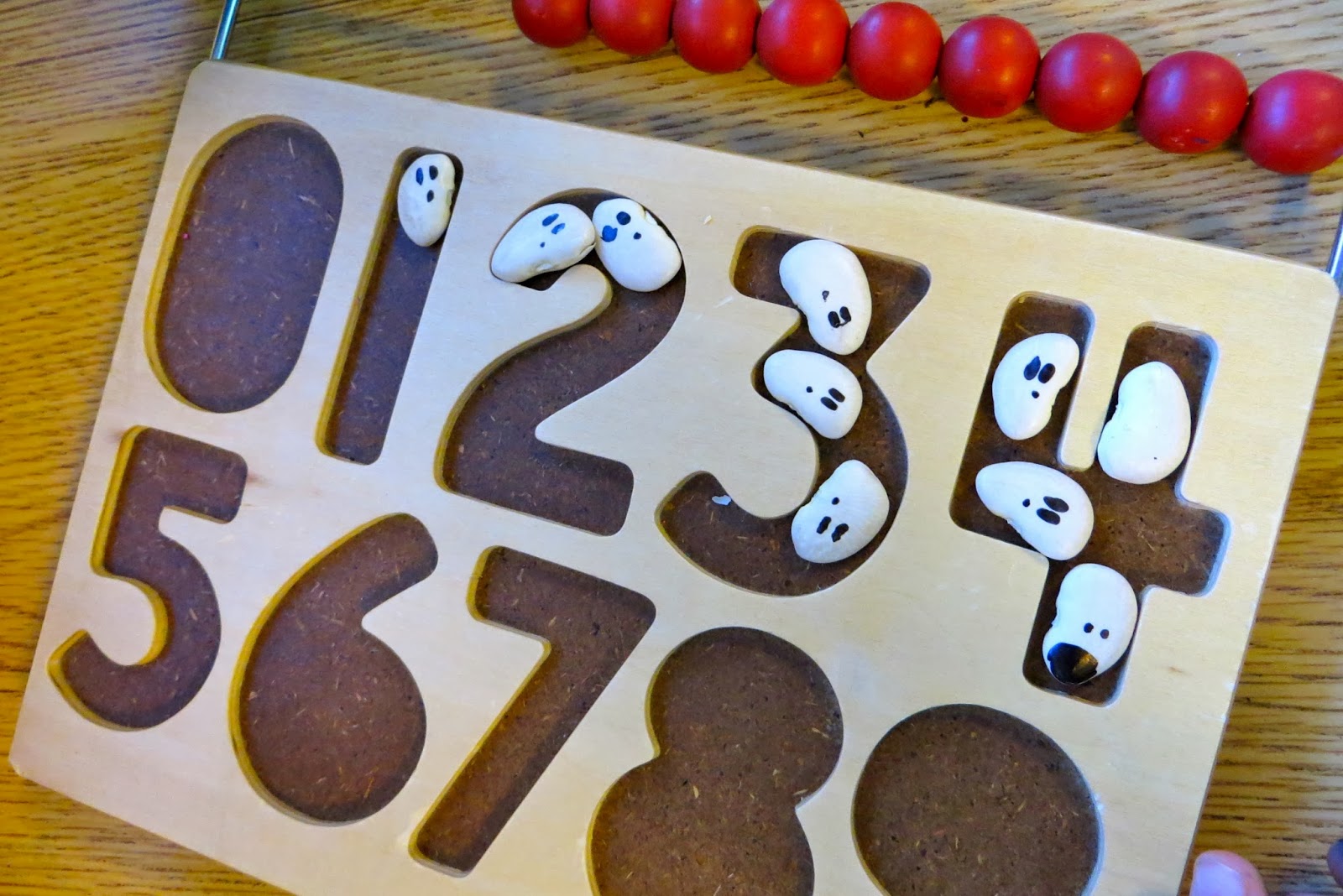 Ms. Sara's Preschool Blog Learning Station Counting with Lima Bean