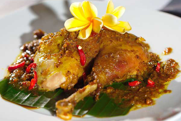 10 Makanan Tradisional Khas Bali - TradisiKita