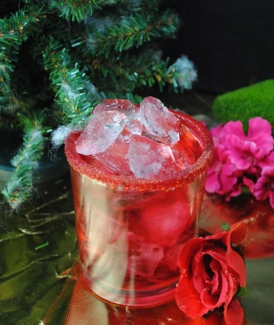 The Beauty and The Beast Rose Cocktail #drinks #cocktails