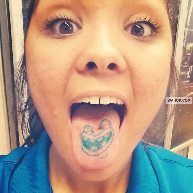 23 Contoh Gambar Tattoo Di Lidah Top Banget, Asli Tato Aneh Dan Unik Versi Wahok 23 Contoh Gambar Tattoo Di Lidah Top Banget, Asli Tato Aneh Dan Unik Versi Wahok