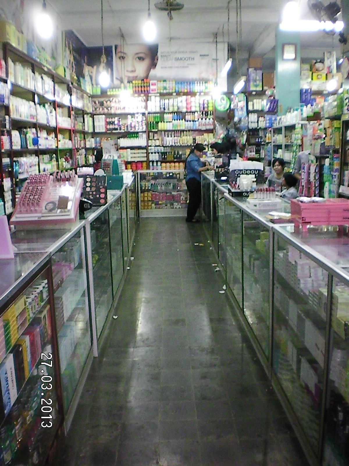 Toko Kosmetik Di Kuta Bali Jual Peralatan Kosmetik Murah dan Original