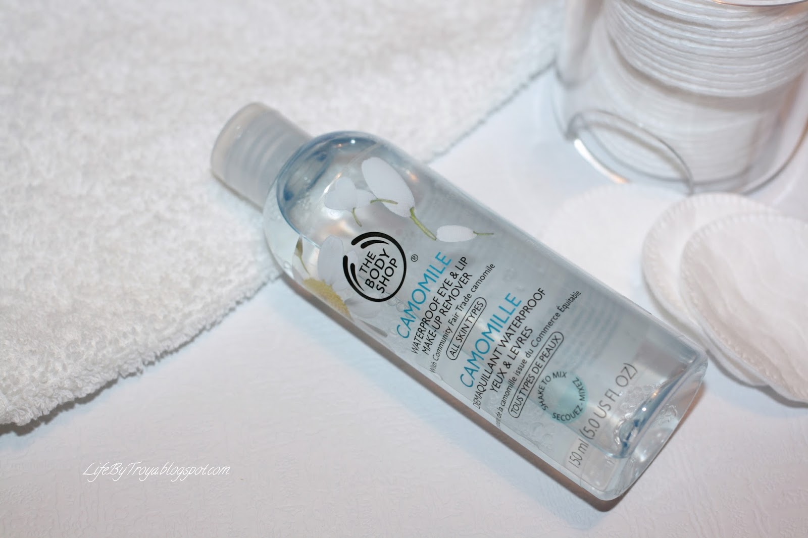 Review The Body Shop Camomile Waterproof Eye & Lip Make Up Remover