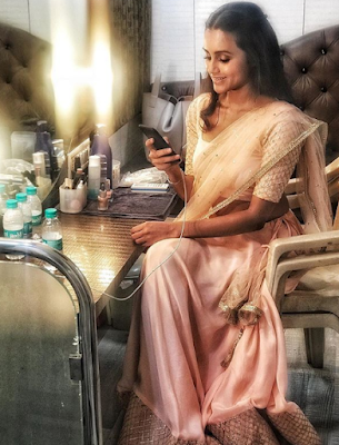 Dinakshie Priyasad Saree Dinakshie Priyasad Saree