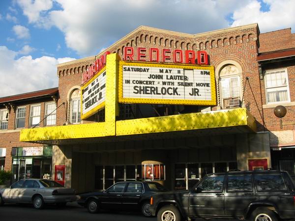 Gloria's Bits and Pieces: Seeing "Gone With The Wind" At An Old Movie Theatre Gloria's Bits and Pieces: Seeing "Gone With The Wind" At An Old Movie Theatre