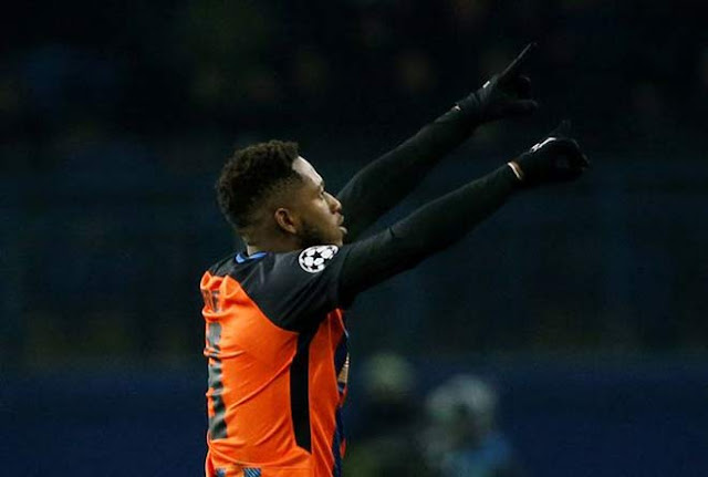 MU tháo ngòi “bom tấn”: Mua 3 SAO, đổi Pogba sang Barca 1 MU tháo ngòi “bom tấn”: Mua 3 SAO, đổi Pogba sang Barca 1