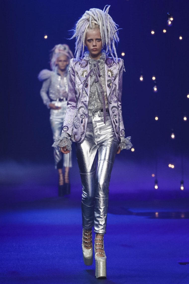 Marc Jacobs Spring Summer 2017 - New York Fashion Week marc-jacobs-spring-summer, marc-jacobs-printemps-ete, marc-jacobs-spring-summer-new-york-fashion-week, marc-jacobs-watch, montre-marc-jacobs, marc-jacobs-bag, sac-marc-jacobs, glasses-marc-jacobs, lunettes-marc-jacobs, dress-marc-jacobs, robe-marc-jacobs, du-dessin-aux-podiums, dudessinauxpodiums