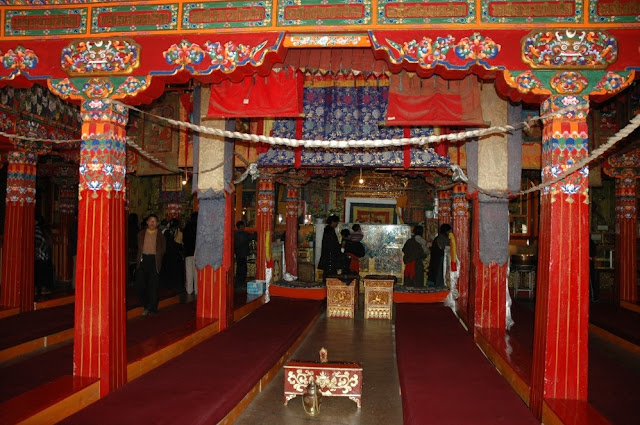 Khám phá chùa Drepung lớn nhất thế giới