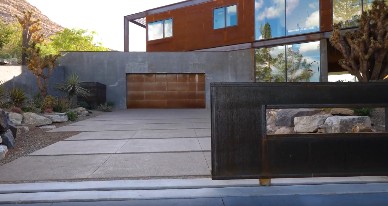 4 Montana Ct, Blue Diamond, Nevada vs. Luxury Home Interior Design Tour