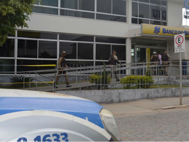 Bandidos conseguiram abrir o cofre da agência utilizando um maçarico  (Foto: Uoston de Souza Pereira/Site: Notícias de SantaLuz)